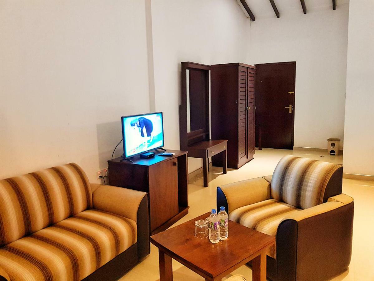 Livinya Holiday Resort Kataragama Εξωτερικό φωτογραφία